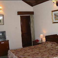 Hotel White Haven Palace Estate, Dharamshala 3